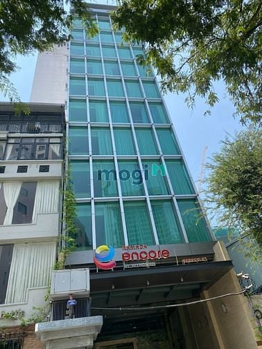 Hình ảnh Bán nhà đường Nguyễn Thị Minh Khai 6x18 m2. Trệt lầu .