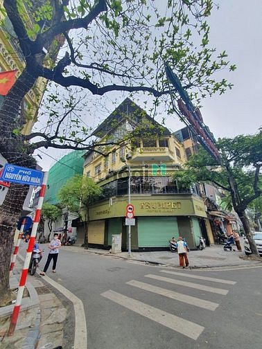 Hình ảnh Cho thuê căn góc mặt phố Nguyễn Hữu Huân