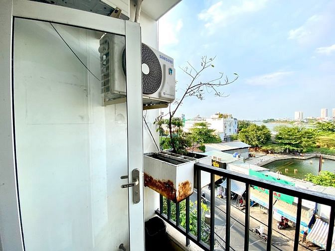 Hình ảnh Studio ban công cửa sổ thoáng Gần ĐH Hutech