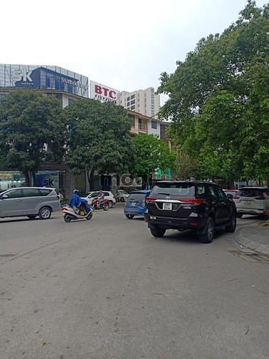 Hình ảnh Cho thuê Biệt thự Cầu Giấy làm cà phê 250m2x3T