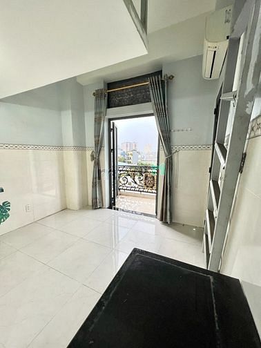 Hình ảnh Cho thuê phòng ban công Cống Lỡ P15 Tân Bình