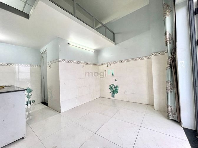 Hình ảnh Cho thuê phòng ban công Cống Lỡ P15 Tân Bình