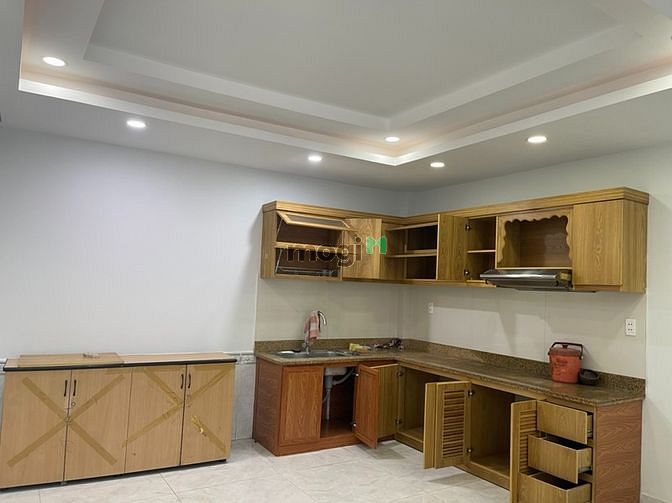 Hình ảnh Hẻm KD Hoàng Bật Đạt 3 tầng Ngang 4,6m Giá 6,7 tỷ