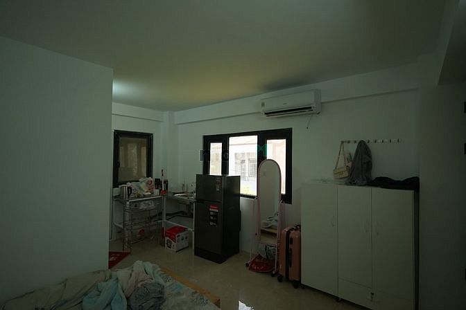 Hình ảnh Studio nội thất cơ bản, có ban công, gần chợ Lý Phục Man, Q7