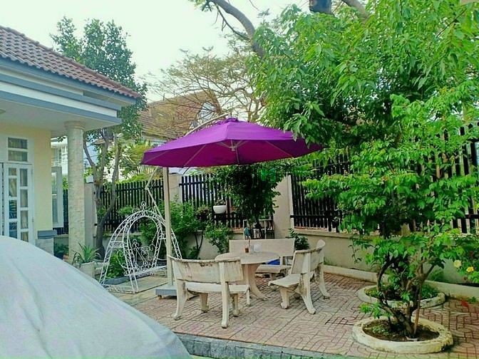 Hình ảnh Cho thê biệt thự Q9 3pn 3wc full nội thất Giá 15tr/thg