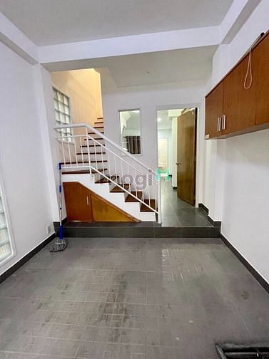 Hình ảnh Cho thuê nhà hẻm 108 Trần Quang Diệu, Phường 14, Quận 3