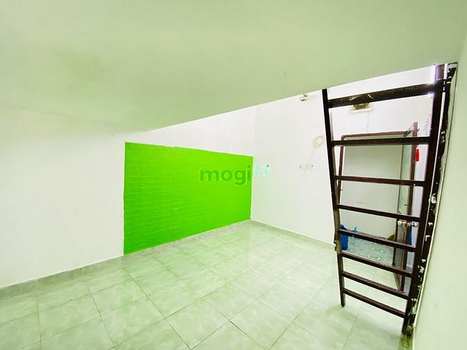 Hình ảnh Phòng Có Gác Ngay Đầm Sen Giá Chỉ 3tr
