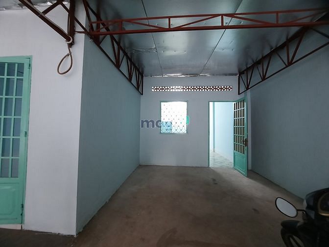 Hình ảnh Cho thuê nhà hẻm nguyên căn 200m2 đường Cống Lở