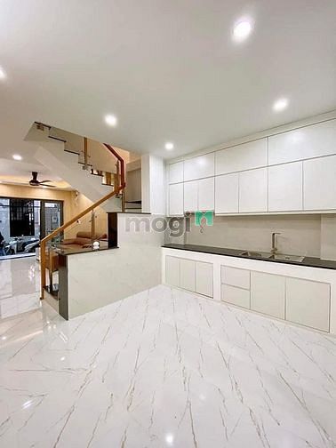 Hình ảnh Bán căn LẠC LONG QUÂN P3 Q11 52m2 3,1 tỷ