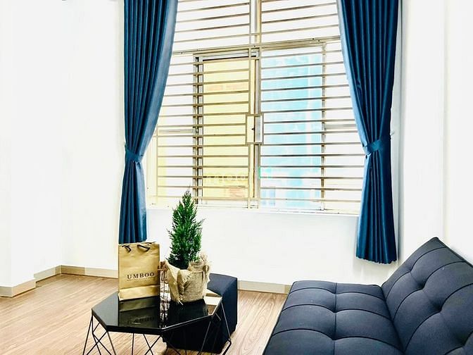Hình ảnh 🔴Căn Hộ 2PN Đường CMT8 - Cửa Sổ Lớn - Full Nội Thất - Giáp Quận 1🔴