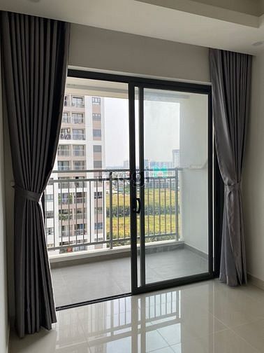 Hình ảnh Cho thuê 2PN, Q7 Riverside ( Đào Trí ) có máy lạnh, máy nước nóng, rèm