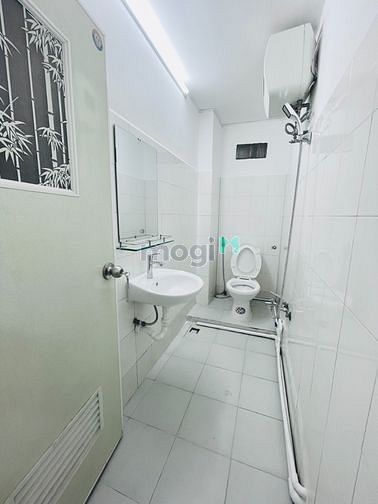 Hình ảnh Phòng trọ mới set up, cửa sổ trời, máy giặt riêng