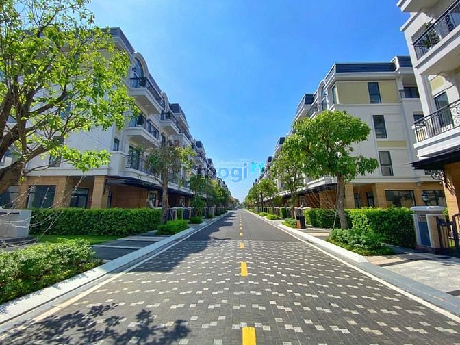 Hình ảnh Mua bán nhanh căn nhà Tân Cổ Điển – TP Thủ Đức.