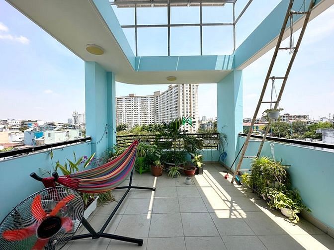 Hình ảnh Penhouse rộng hơn 45m2 tại quận 1