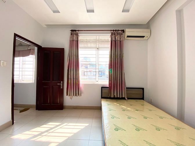 Hình ảnh Studio cửa sổ lớn mới xây nên mới 100%