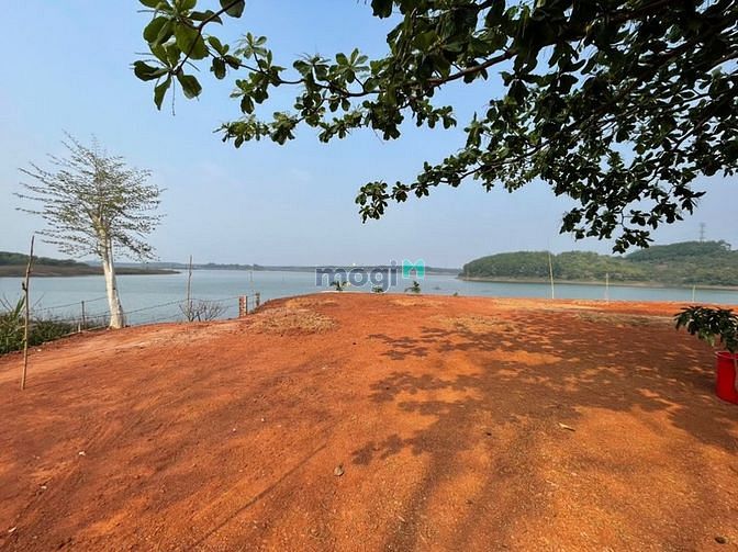 Hình ảnh Đất ngộp cần ra gấp 1064M2 giá chỉ 320T, View hồ, bên cạnh khu du lịch
