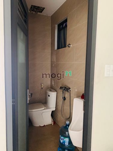 Hình ảnh Văn phòng 100m2, 2 phòng 1wc nguyễn văn linh q7