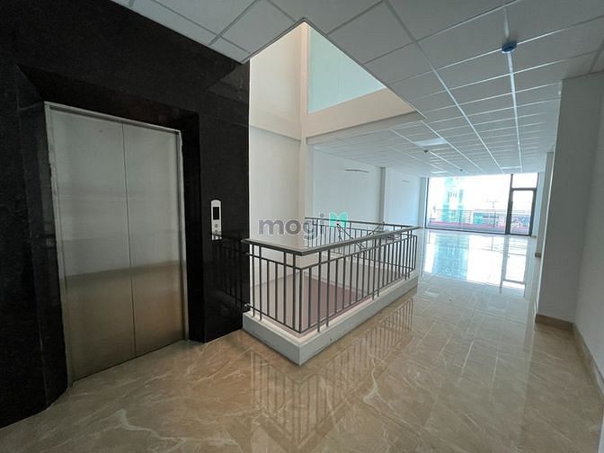 Hình ảnh Mới Xây MT đường Bạch Đằng: Hầm Trệt 6L có PCCC, Thang Máy