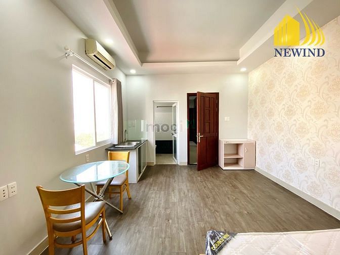 Hình ảnh CHDV Nguyễn Thị Thập gần Đại Học RMIT , Lotte Mart, có cửa sổ thoáng