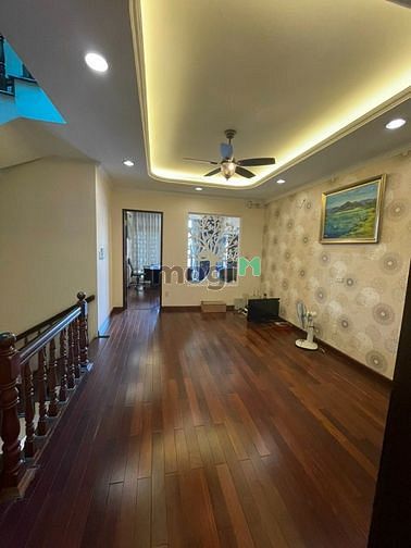 Hình ảnh Cho thuê Biệt thự sân vuờn đường Bàu Cát 3 Tân Bình. DT 12x22m