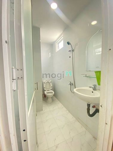 Hình ảnh Phòng từ 2tr8 gần Hòa Bình, ngã tư bốn xã