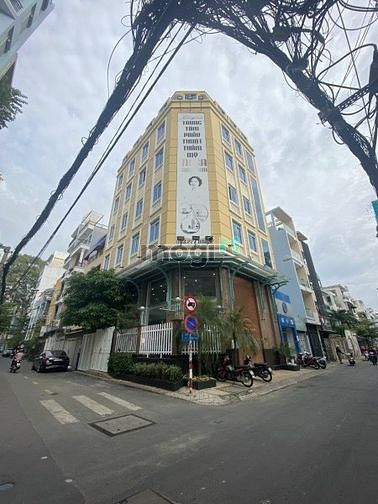 Hình ảnh Cho thuê Tòa căn góc nhà 2 mặt tiền quận 3