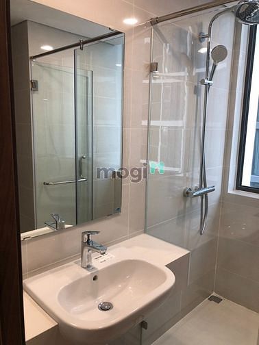 Hình ảnh Cần cho thuê căn 2PN, 65m2, NTCB và rèm, 13.5 tr tại Eco Green Quận 7