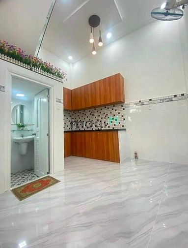Hình ảnh Nhà đẹp còn mới PHÓ CƠ ĐIỀU Q5 Chỉ 2,4 Tỷ 59m2