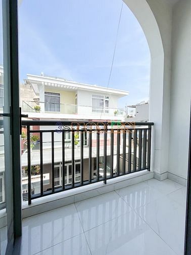 Hình ảnh Cho thuê CHDV ngay Quang Trung full nội thất, máy giặt, ban công riêng