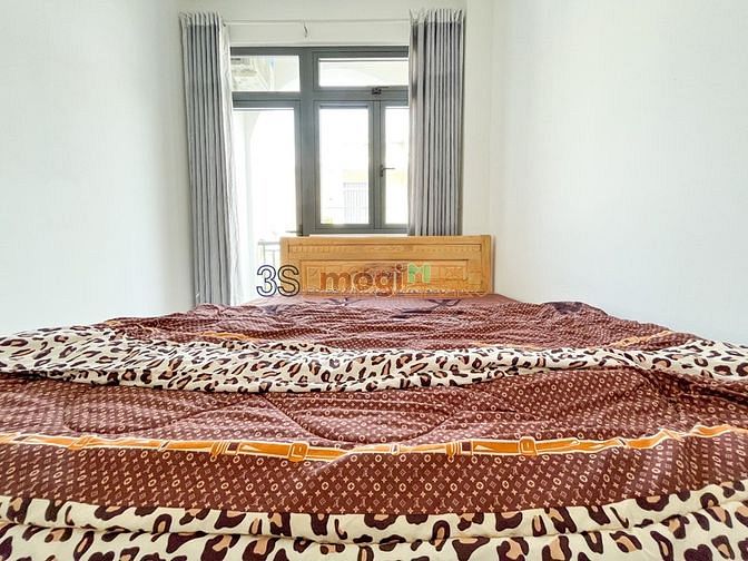Hình ảnh Cho thuê CHDV ngay Quang Trung full nội thất, máy giặt, ban công riêng