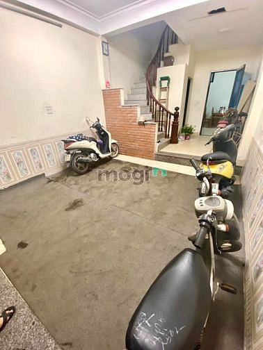 Hình ảnh Bán nhà Đội Cấn, 50m2, 5 tầng, cách phố 30m, 7.35 tỷ