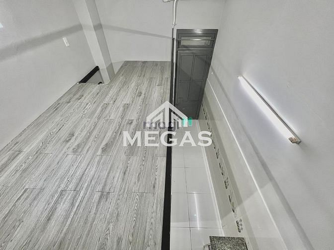 Hình ảnh Phòng Thoáng Gác Cao Ngay Lê Văn Sỹ