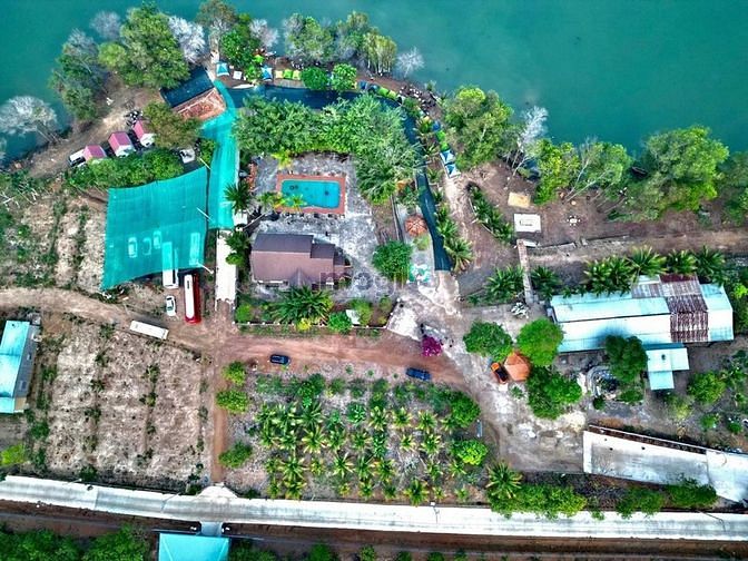 Hình ảnh Bán gấp 1064m2 đất - sổ sẵn - 230 triệu - gần chợ  nhiều vị trí đẹp