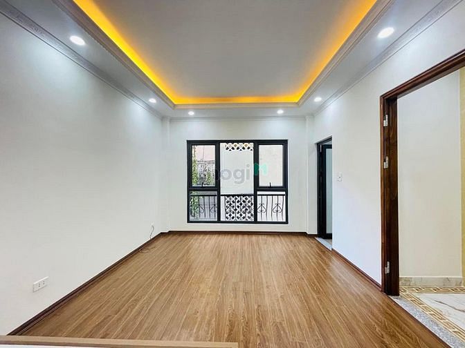 Hình ảnh Động đất à! Không phải đấy là chủ đang thở dốc@Trần Quốc Hoàn
