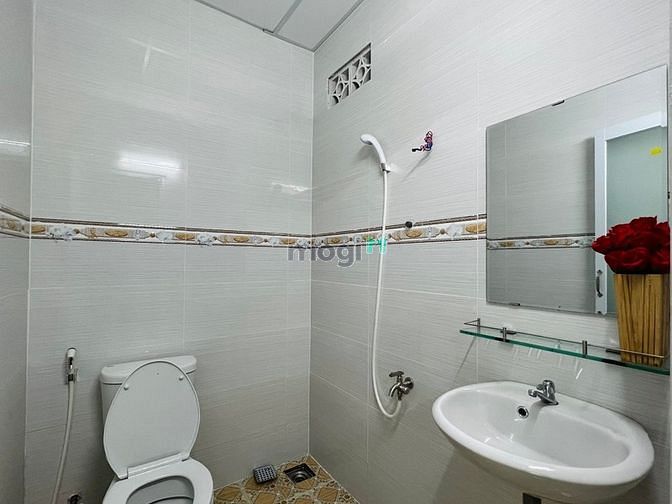Hình ảnh Nhà triệt 1 lầu cửa sổ thoáng mát