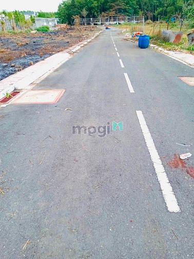 Hình ảnh bán đất 401m2 có thổ cư tại Xã Đồi 61, Trảng Bom mt 11m giá rẻ 1,3 tỷ