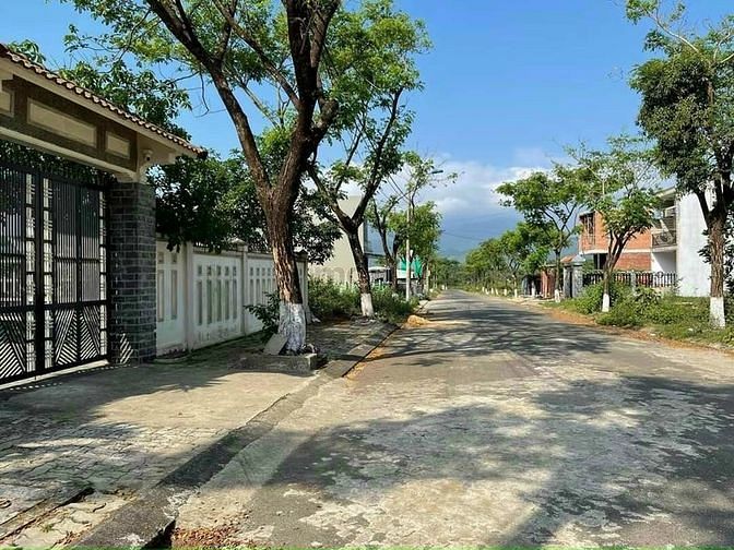 Hình ảnh Đất 3 mặt tiền siêu VIP 1056m2 khu biệt thự nhà vườn Hòa Ninh