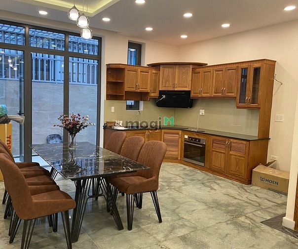 Hình ảnh Cho thuê biệt thự Tân Quy Đông, hầm, trệt, 2 lầu