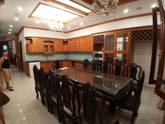 Hình ảnh Cho thuê nhà siêu đẹp Linh Lang- Đào Tấn, 80m2, 5 tầng, đủ đồ