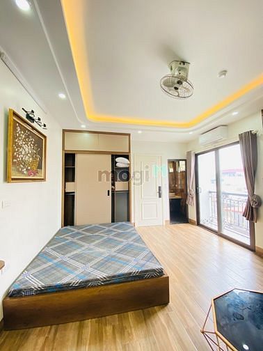Hình ảnh CHDV Cao Cấp mặt phố Cự Lộc *FULL ĐỒ CAO CẤP-THANG MÁY-Ô TÔ ĐỖ CỬA*