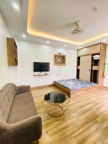 Hình ảnh CHDV Cao Cấp mặt phố Cự Lộc *FULL ĐỒ CAO CẤP-THANG MÁY-Ô TÔ ĐỖ CỬA*