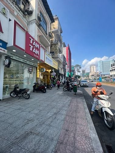 Hình ảnh Cho thuê Mặt Tiền Quận 1 Kinh Doanh Trang Sức