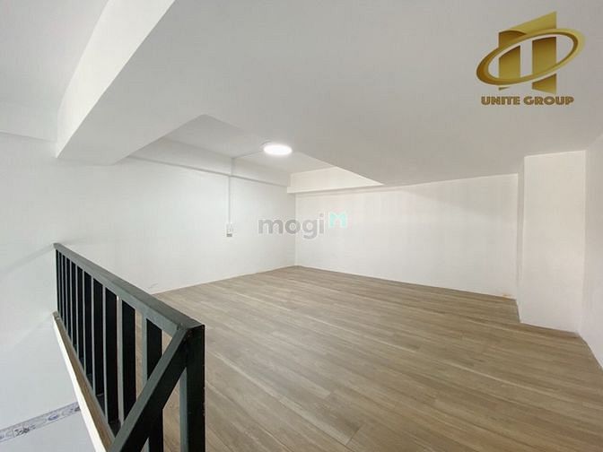 Hình ảnh Duplex full nội thất bancon lớn nằm ngay trung tâm Quận 7