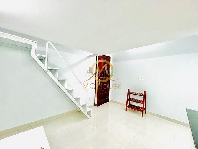 Hình ảnh Phòng có Gác Ngay cầu Đỏ, gần Văn Lang, Đại Học Luật