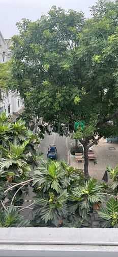 Hình ảnh Phòng ban công gần Tên Lửa giá 3tr2