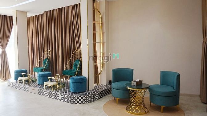 Hình ảnh Cho thuê nhà góc 2 Mặt tiền Lê Văn Sỹ, Quận 3.