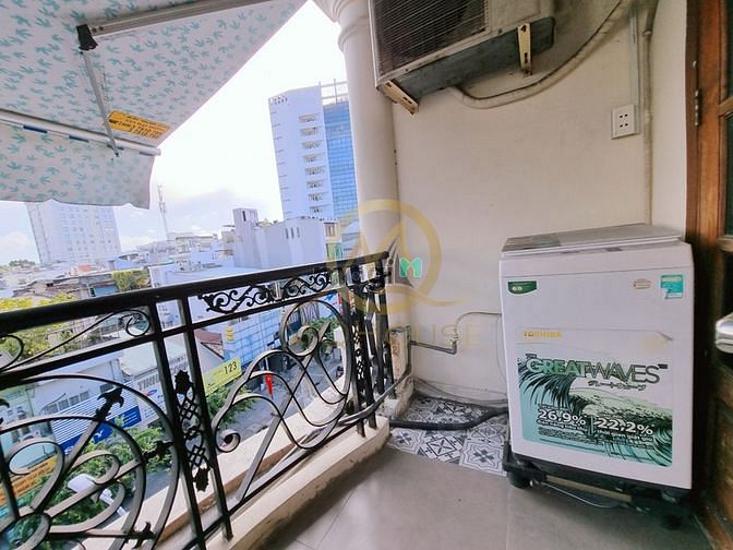 Hình ảnh 🌈CHDV Ban công lớn view chill Q1