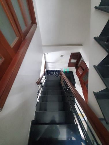 Hình ảnh Cho thuê nhà mới mặt tiền đường Thành Công