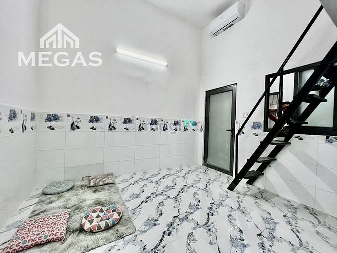 Hình ảnh Căn Hộ Sẵn Nội Thất Gác Cao 2m Ngay Hương Lộ 2
