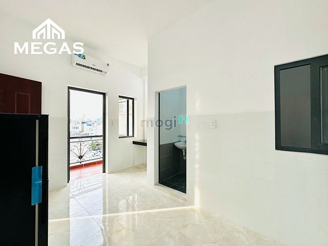 Hình ảnh Căn Hộ Cao Cấp Có Nội Thất - Ban Công Riêng - Gần Emart Phan Văn Trị
